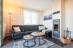 Wohnraum mit Kamin